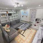 A Un Paso De La Playa, Amplio Apartamento *